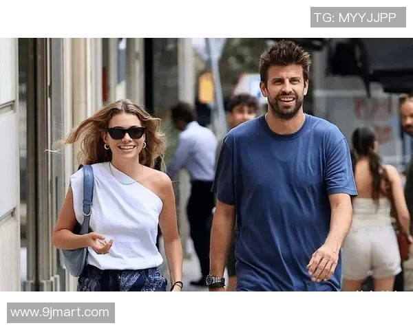 足球球星暧昧女友疑云揭开真实关系曝光背后复杂情感纠葛